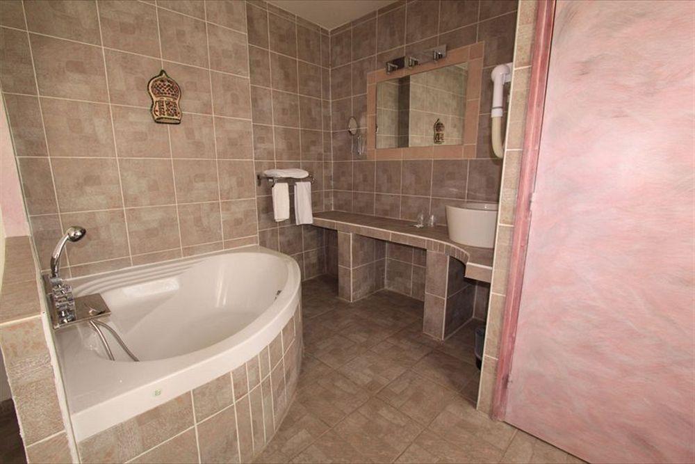 Hotel Le 5 Martigues Exteriér fotografie